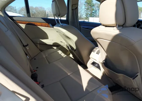 2013 Mercedes-Benz C 300 Luxury 4Matic/Sport 4Matic from USA, damaged, VIN WDDGF8AB2DR247345